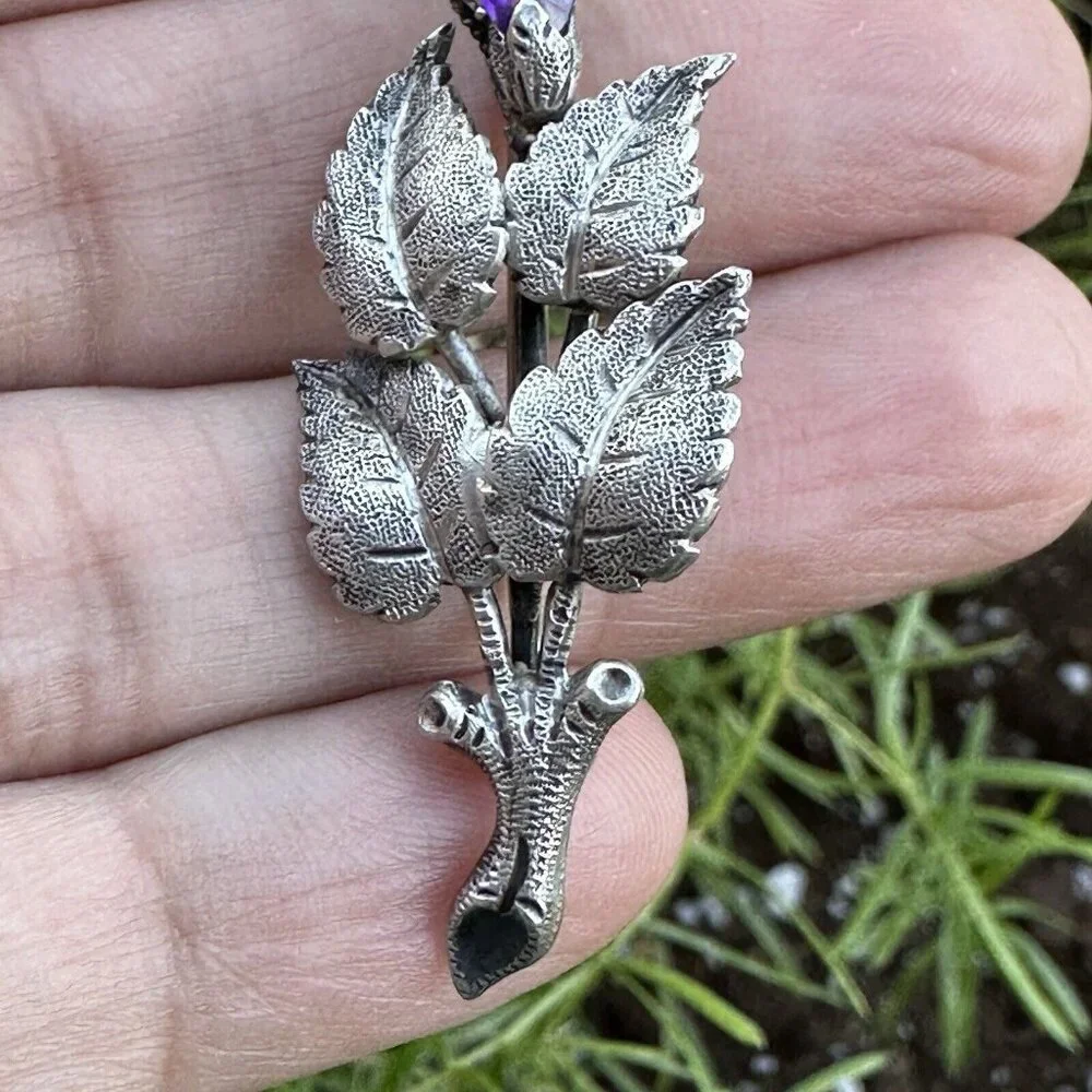 Antique Flower Pin Brooch 1.875 Inch Purple Amethyst Silver C-Clasp 3.3g Leaves‎